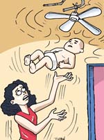 Havaya atılan bebek pervaneye çarptı