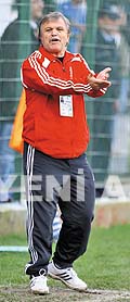 Akhisar oyuncu izliyor