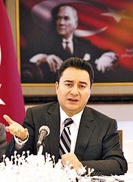 ’İşsizlikte düzenli bir düşüş yaşanıyor’