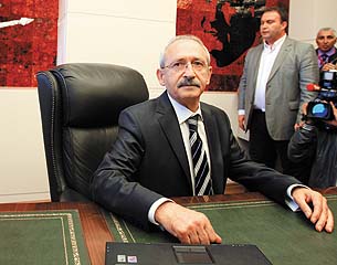 Mazbatasını aldı Baykal’a gitti