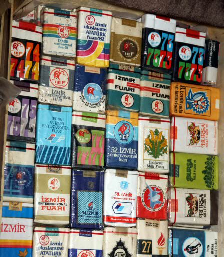 Alaçatı antika pazarı büyük ilgi görüyor