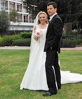 Londra’da tanıştılar Çeşme’de karar aldılar