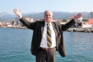 CHP Güzelbahçe’de iki kutuba ayrıldı