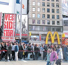 Dünyanın tiyatro ve müzikali Broadway’de