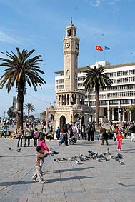 Saat Kulesi’nin yıkılan ikizi tekrar yapılacak