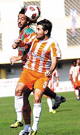 Yıldızlara kulübe hapsi