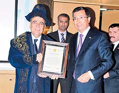 İzmir ile ticari ilişkimiz artmalı