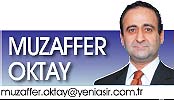 Singapur’da kadın önde