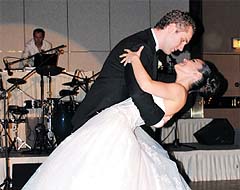 Avukat çiftin mutlu günü