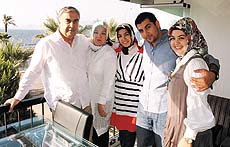 ’Artist ömer’ derlerdi şimdi başkanım diyorlar