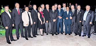 ’İzmir Şehrine Katkı’ ödülü Kaya Holding’in