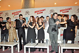 ’Hükümet Kadın’ hem güldürdü hem düşündürdü