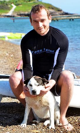 Sörfçü sokak köpeği