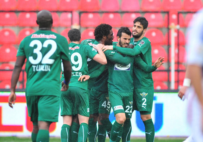 Akhisar’dan Karabük’e yaylım ateşi