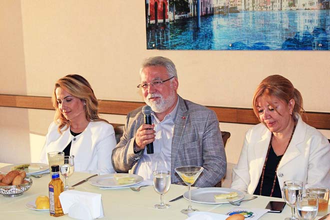 Izmir Siyasetinin Nezakete Ihtiyaci Var Yerel Politika Haberleri