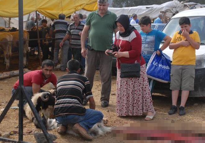 İzmir’de Kurban Bayramı kutlamalarında manzara değişmedi