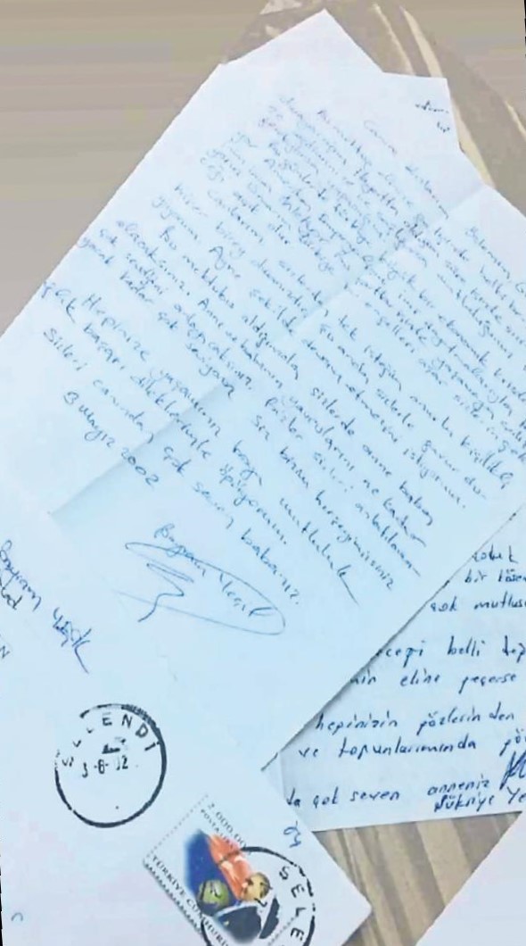 21 yıllık Cumhuriyet Mektupları hem ağlattı hem sevindirdi