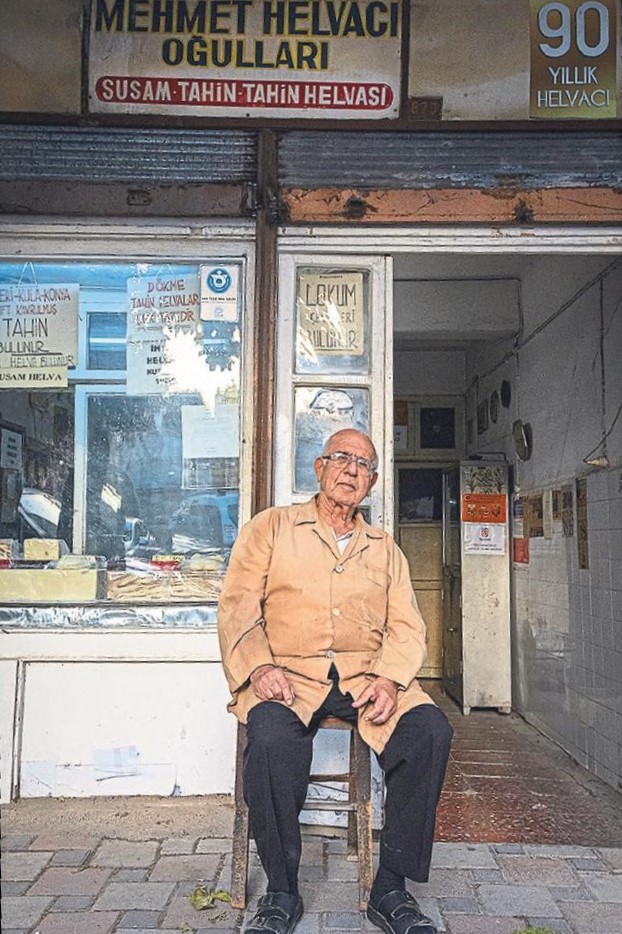 Bu helvacıda her şey 95 yıl önceki gibi