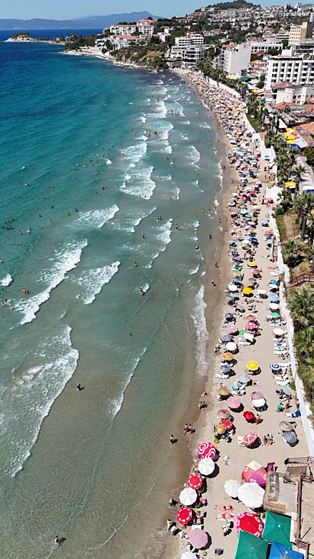 Kuşadası’nın 133 bin olan nüfusu 1 milyonu aştı