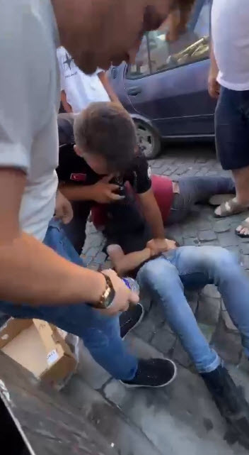 Manisa’da hamile kadını döven saldırgana müdahale eden o polise başarı belgesi