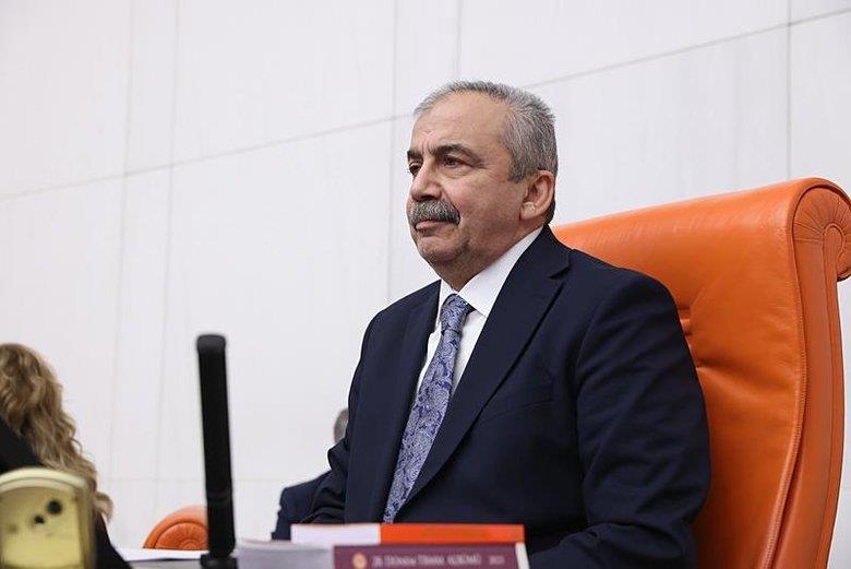 Son dakika: Sırrı Süreyya Önder bugün son yolculuğuna uğurlanıyor! İlk tören AKM’de