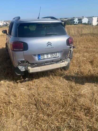 Kendisine çarpan traktörün peşine düştü: Önünü kesip emniyete ihbar etti