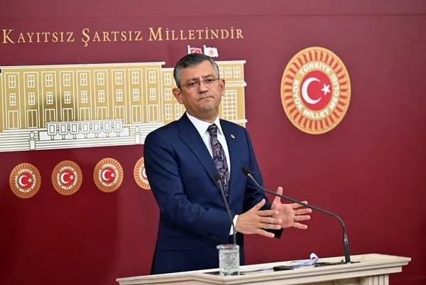 Özgür Özel Leman’ı savundu, Yapılmamış saygısızlık diyerek arka çıktı