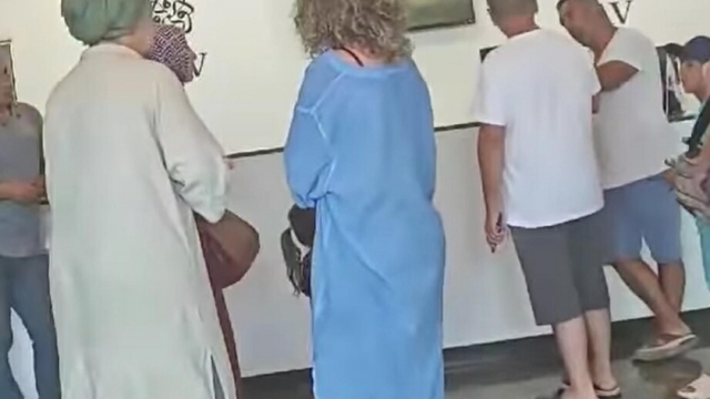 Kuşadası’nda otel çalışanlarından maaş grevi: Tatilciler mağdur oldu, parasını iade istedi