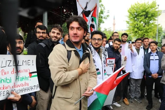 Üniversitelerde ilk ders: Gazze’de yaşanan insan hakları ihlaller