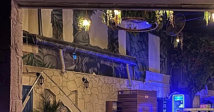 İzmir’de eğlence mekanında tavan çöktü! 6 yaralı