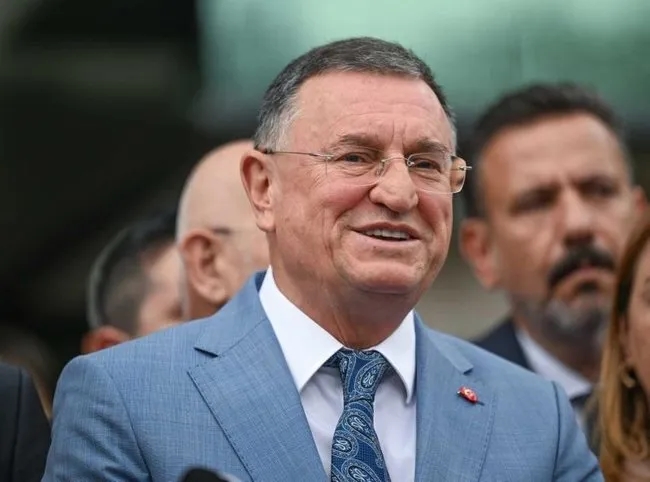 CHP’nin 39. Olağan Kurultayı sürecinde şok gelişme: Lütfü Savaş il kongrelerinin iptalini istedi!