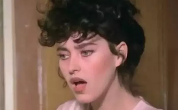 Yeşilçam’a kıvır kıvır saçlarıyla damga vurmuştu! Yaprak Özdemiroğlu’nu görenler gözlerine inanamadı: 62 yaşında zamana meydan okumuş...