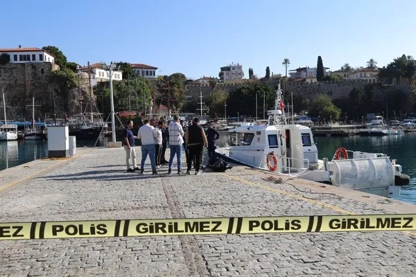 Antalya’da esrarengiz olay! Denizde kadın cesedi bulundu