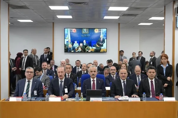 Ulaşıma 605 milyar TL’lik bütçe! Bakan Uraloğlu: 2026 demiryolu yılı olacak