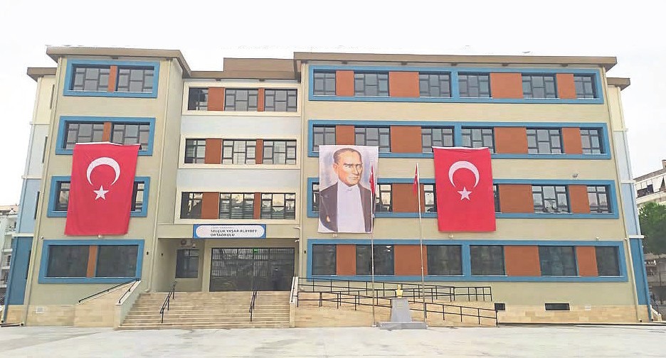 İzmir’de güvenli okula dönüş! Son 24 ayda 121 eğitim yuvası yenilendi