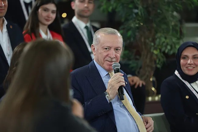 Başkan Erdoğan: En büyük yatırımı gençlerimize yapmaya devam edeceğiz