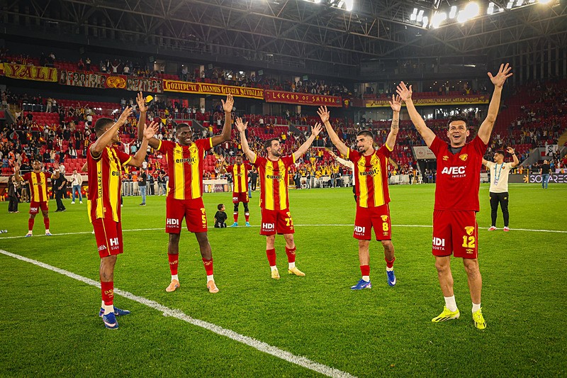 Göztepe’ye yeni sambacı