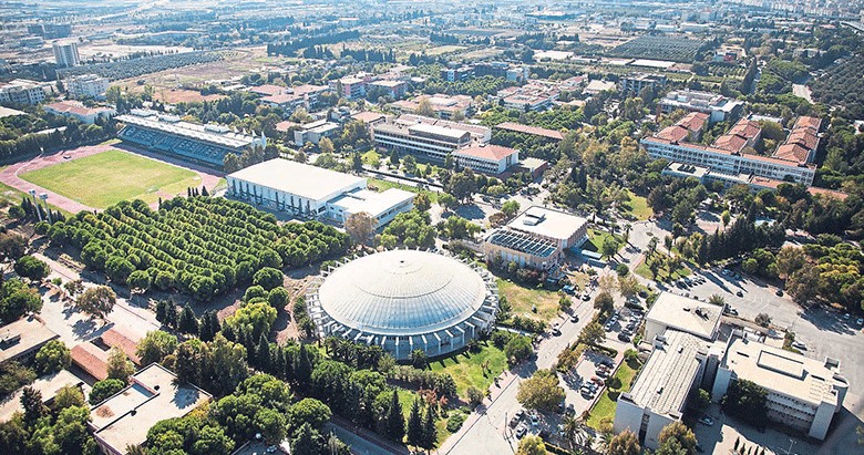 ege-universitesi-yolsuzluk-sorusturmasinda-yeni-gelisme-suphelilerin-mal-varliklarina-el-konuldu-1781768285190.jpeg