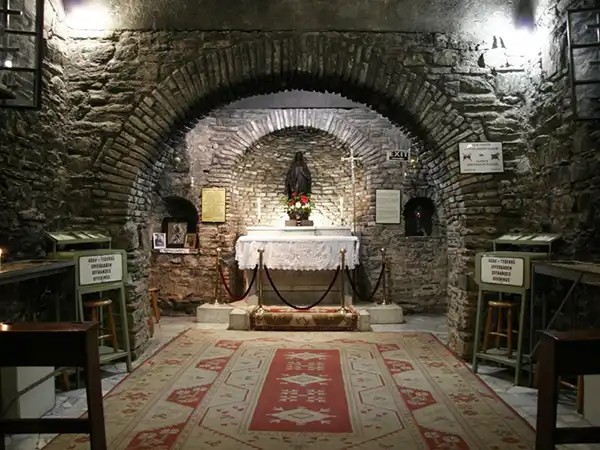 izmirde-seyahat-rotasi-meryem-ana-evine-nasil-gidilir-1787131475199.jpeg