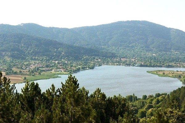 izmirde-sicaklardan-nefes-alinmiyor-iste-izmirin-en-serin-ilceleri-1787380490745.jpeg