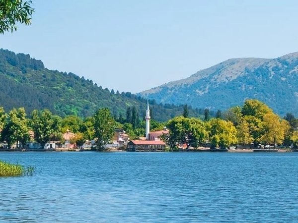 izmirde-sicaklardan-nefes-alinmiyor-iste-izmirin-en-serin-ilceleri-1787380492873.jpeg