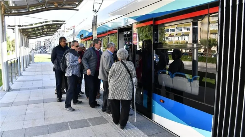 30-agustosta-ulasim-ucretsiz-mi-2026-zafer-bayraminda-otobus-metro-marmaray-ve-izban-bedava-mi-1787997334974.png