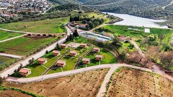 izmirin-o-4-beldesinde-fiyatlar-ucusta-unlu-isimler-ev-almak-icin-siraya-girdi-1788609239868.jpeg