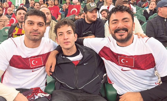 Ziyankarlar milli maç heyecanına dahil oldu